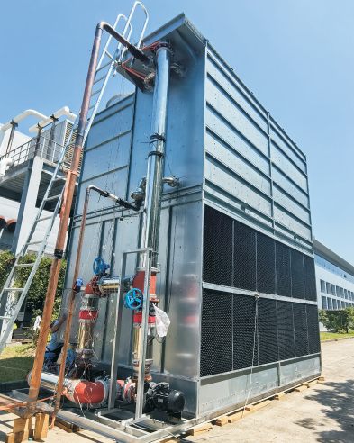 LMB-F & SF复合流干湿式节水闭式冷却塔——单台整机户外实拍